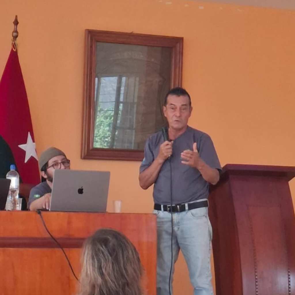 Dr. José Salinas